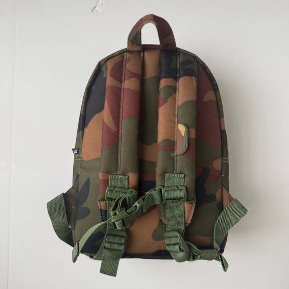 Herschel Heritage Kids Backpack Woodland Camo 14L Ages 3–7 - Picture 2 of 5